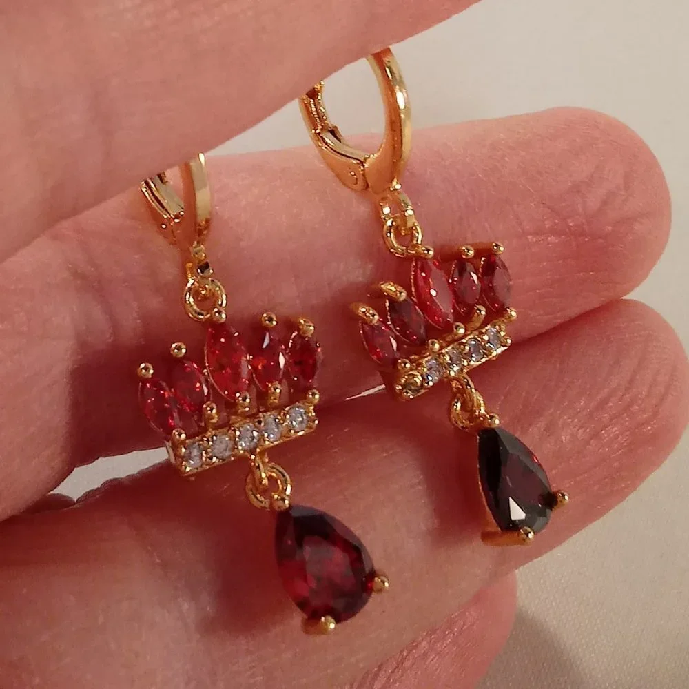 18K Yellow Gold Filled Crown Ruby Red Diamond Zircon Dangle Earrings Gorgeous